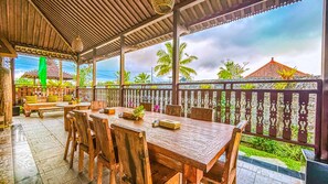 Breakfast, lunch and dinner served - Uma Sebatu Villas Ubud (Sebatu)