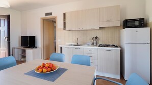 House, 2 Bedrooms | In-room dining - Cala Sol - Giglio (Modica)
