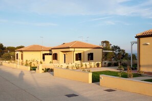 Exterior - Cala Sol - Geranio (Modica)
