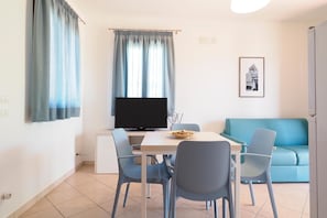House, 1 Bedroom | Living area