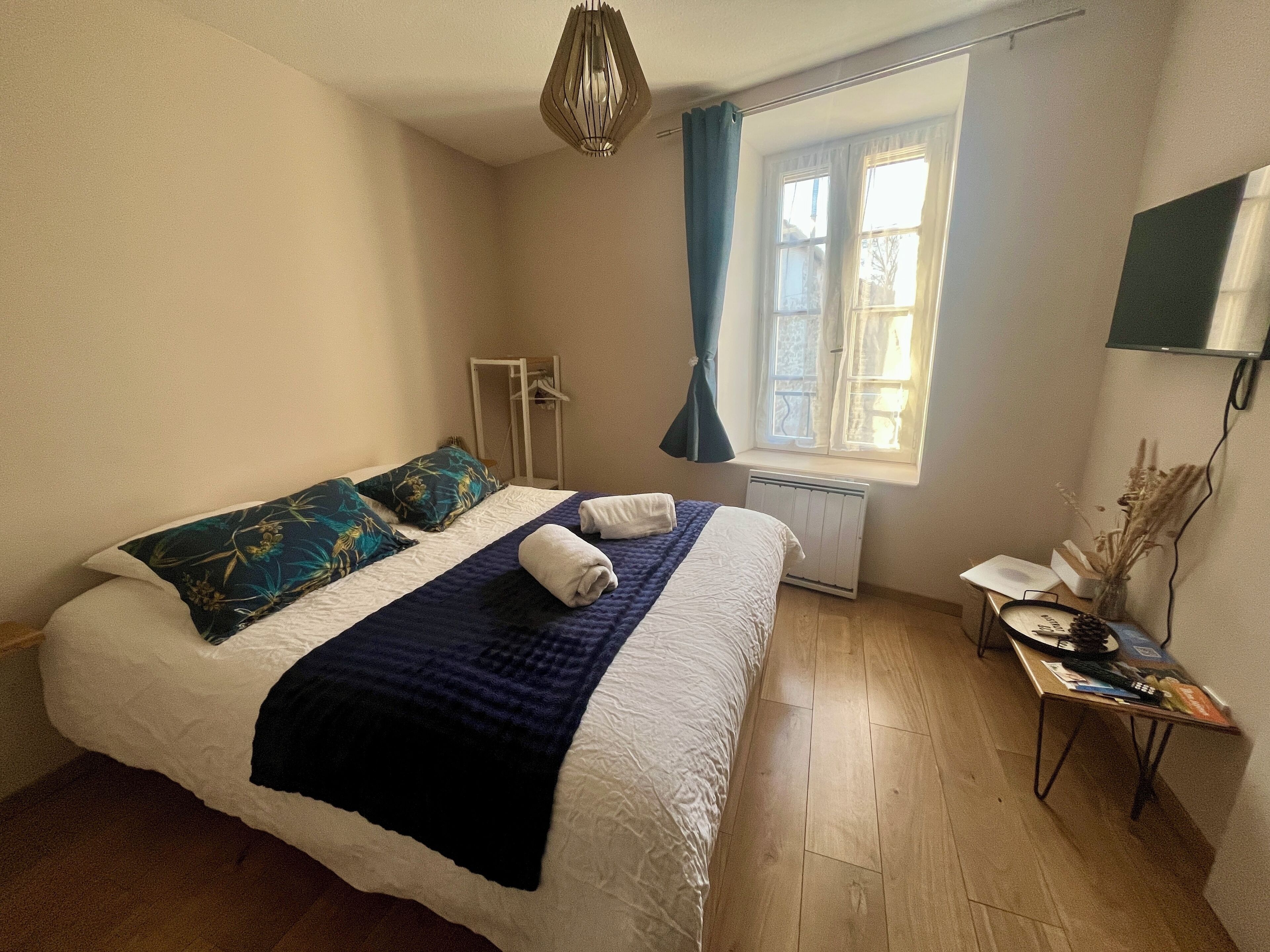 Kamar Comfort, 1 Tempat Tidur Queen (Le Colibri) | Seprai premium, busa memori, Wi-Fi gratis, dan seprai linen