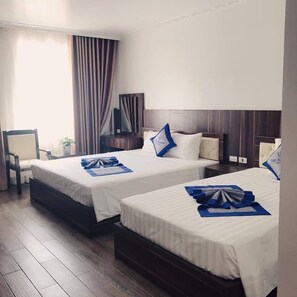 Standard Room, 2 Single Beds - The Marine Hotel (Ha Long)