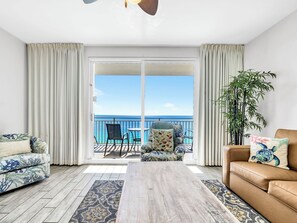 Smart TV, DVD player