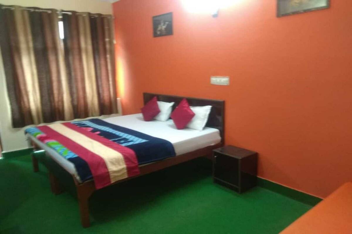 Rollaway beds, free WiFi, wheelchair access