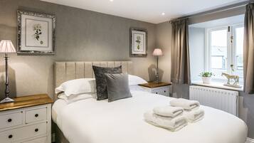 Luxury Double Room, Ensuite (Lodge 5 - Rydal)