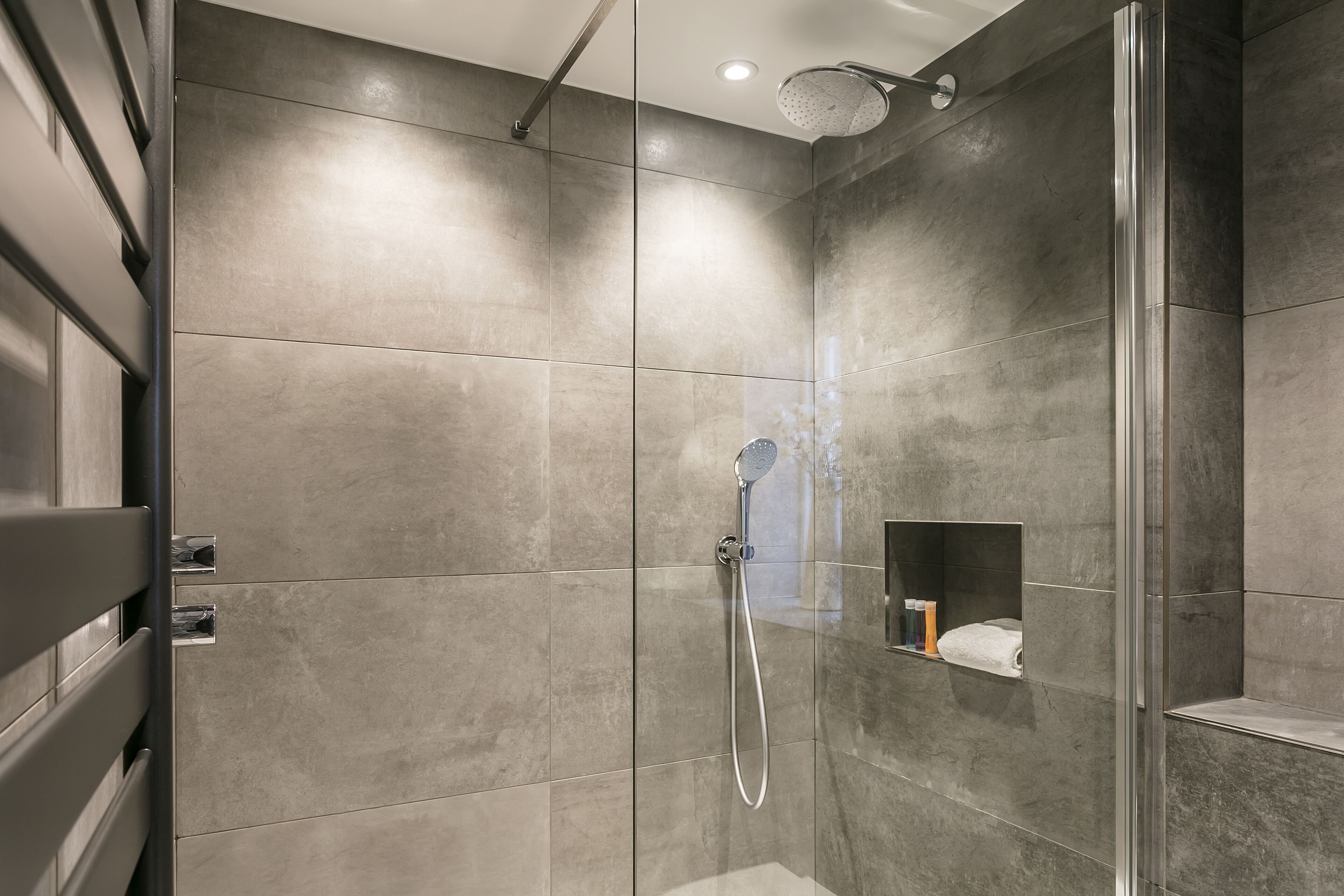 luxury double room, ensuite (lodge 5 - rydal) | bathroom