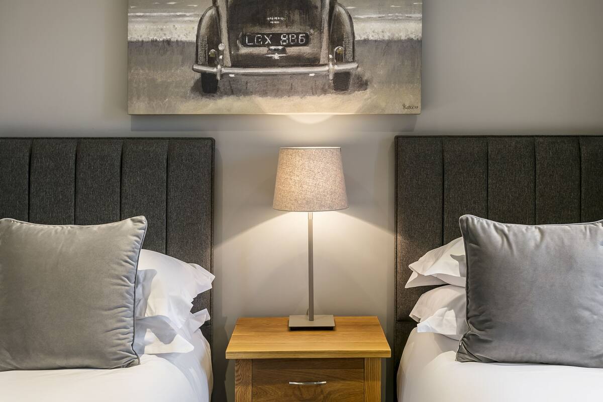 luxury suite, ensuite (lodge 3 - grasmere suite)