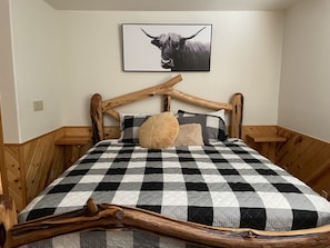 4 sovrum, värdeförvaringsskåp på rummet och strykjärn/strykbräda