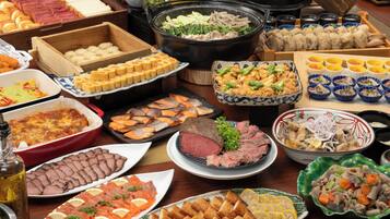 Bữa sáng buffet hàng ngày với phụ phí nhỏ