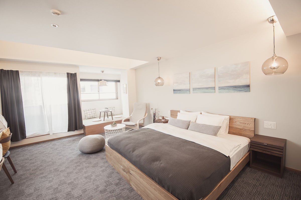 Superior King Suite | Free WiFi