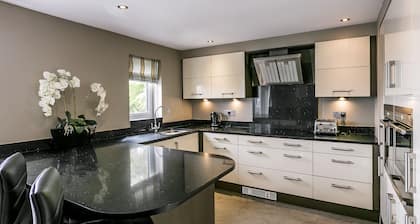 The Townhouses @ Carus Green