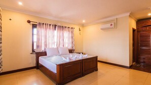 Quarto casal luxo | Wi-Fi de cortesia