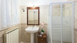 Apartment, 1 Bedroom | Bathroom - Monsone (Rome)