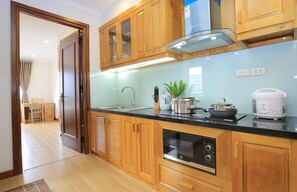 Superior Double Room | Private kitchen | Fridge - The Art - Xuan Hoa Hotel & Apartments (Hanoi)