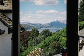 Premier House, Ensuite, Lake View | Exterior - Cherry Trees (Windermere)