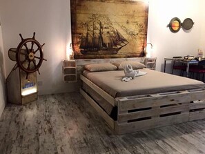 1 kamar tidur, setrika/meja setrika, Wi-Fi gratis, dan seprai linen