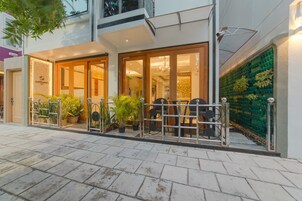 Entrada al alojamiento