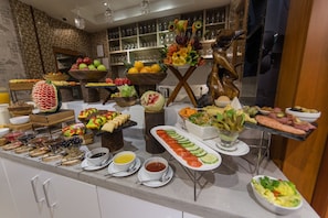 Petit déjeuner buffet