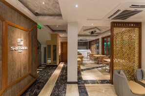 Interior detail - Samann Host (Hulhumalé)