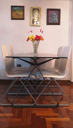 Dining - Bright modern apartment in the heart of Cusco (Cusco)