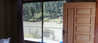 The Lodge Sharda Neelum Valley