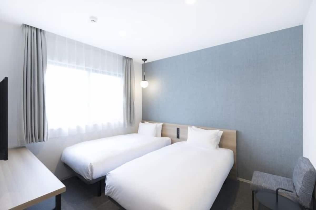 In-room safe, iron/ironing board (on request), WiFi (free), bed sheets