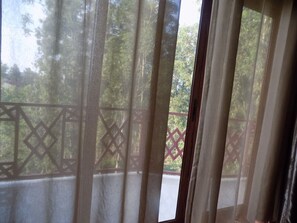 Single Room | Balcony - Swing Inn Motel (Ishaka)