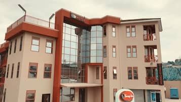 Façana frontal de l'allotjament