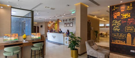 Lobby lounge