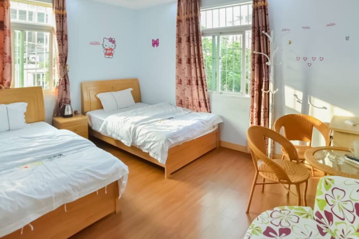 Free WiFi, bed sheets