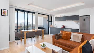 Luxury Apartment | Living area | Flat-screen TV, Netflix, streaming services