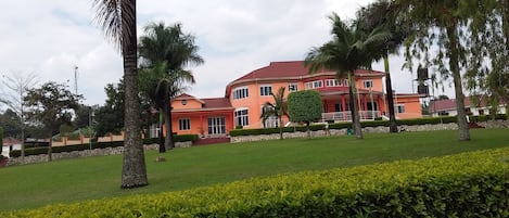 Fachada del alojamiento