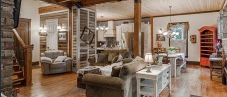 Smart TV, fireplace, stereo