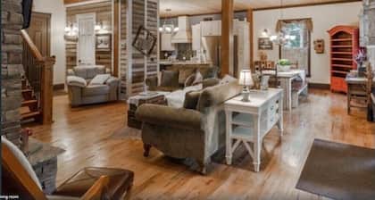 Historiallinen Creekside-mökki 1859 Leiper Fork ja Franklin TN! Ei mikään muu!