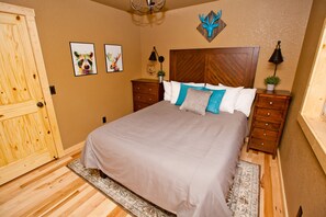 3 slaapkamers, een bureau, een strijkplank/strijkijzer, gratis wifi