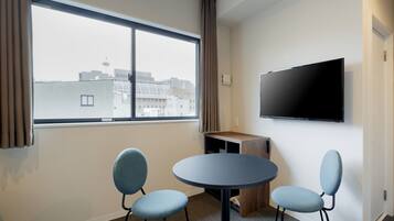 Quarto duplo | Ferros/tábuas de passar roupa, Wi-Fi de cortesia, roupa de cama