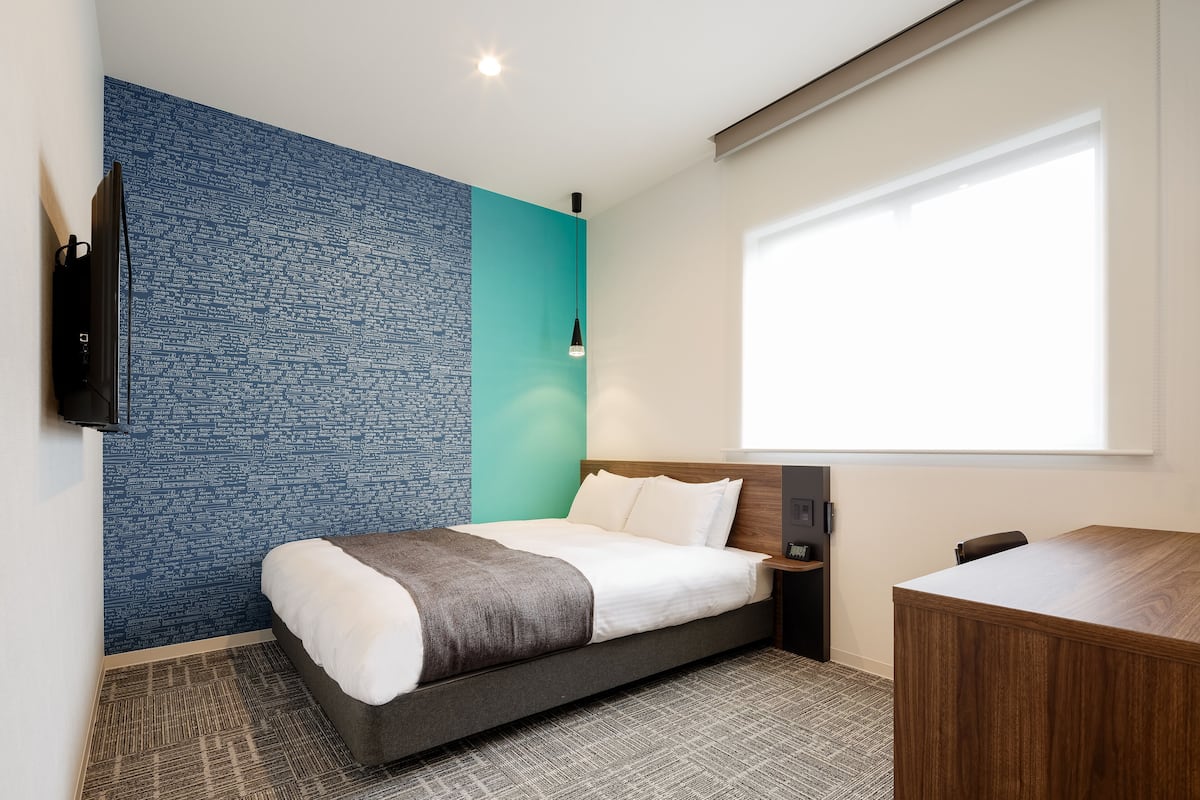 Double Room | Iron/ironing board, free WiFi, bed sheets