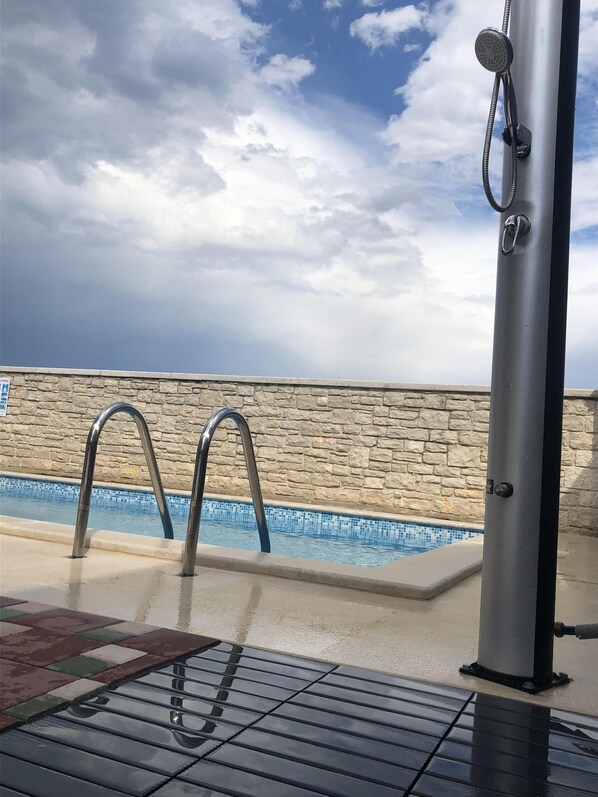 Innenpool, Außenpool