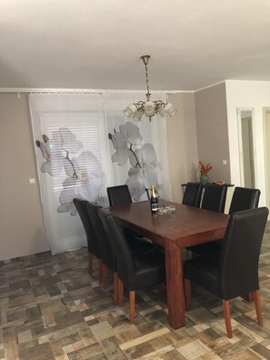 Dining - Villa Olive - house with private pool 300 m from the beach (Fažana)