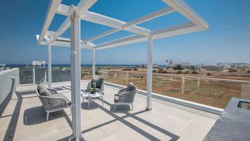 Biệt thự, 3 phòng ngủ | Hiên