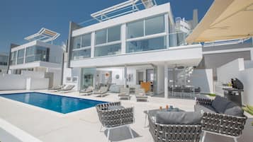 Villa, 3 Bedrooms | Private pool