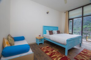 1 bedroom, rollaway beds