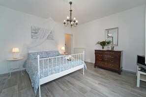 4 dormitorios, tabla de planchar con plancha, wifi y ropa de cama