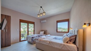 Exclusive Room, Multiple Beds | Minibar, blackout curtains, soundproofing - ApartHotel XXL Lux (Bar)