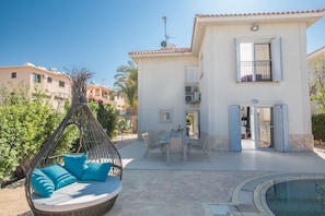 Villa, 4 Bedrooms | Terrace/patio