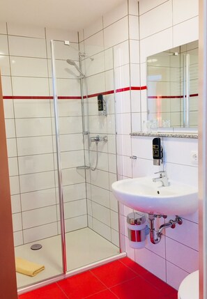 Habitación individual | Baño | Toallas 
