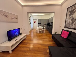 Smart TV - Domus Caecilia - new launch offer location (Roma)