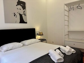 2 bedrooms, in-room safe, iron/ironing board, travel crib - Domus Caecilia - new launch offer location (Roma)