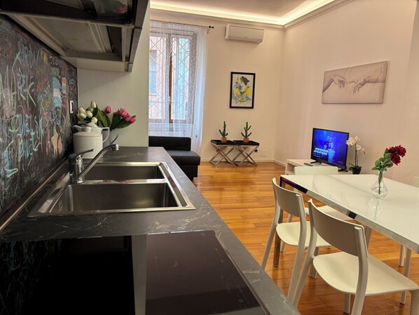 Interior - Domus Caecilia - new launch offer location (Roma)