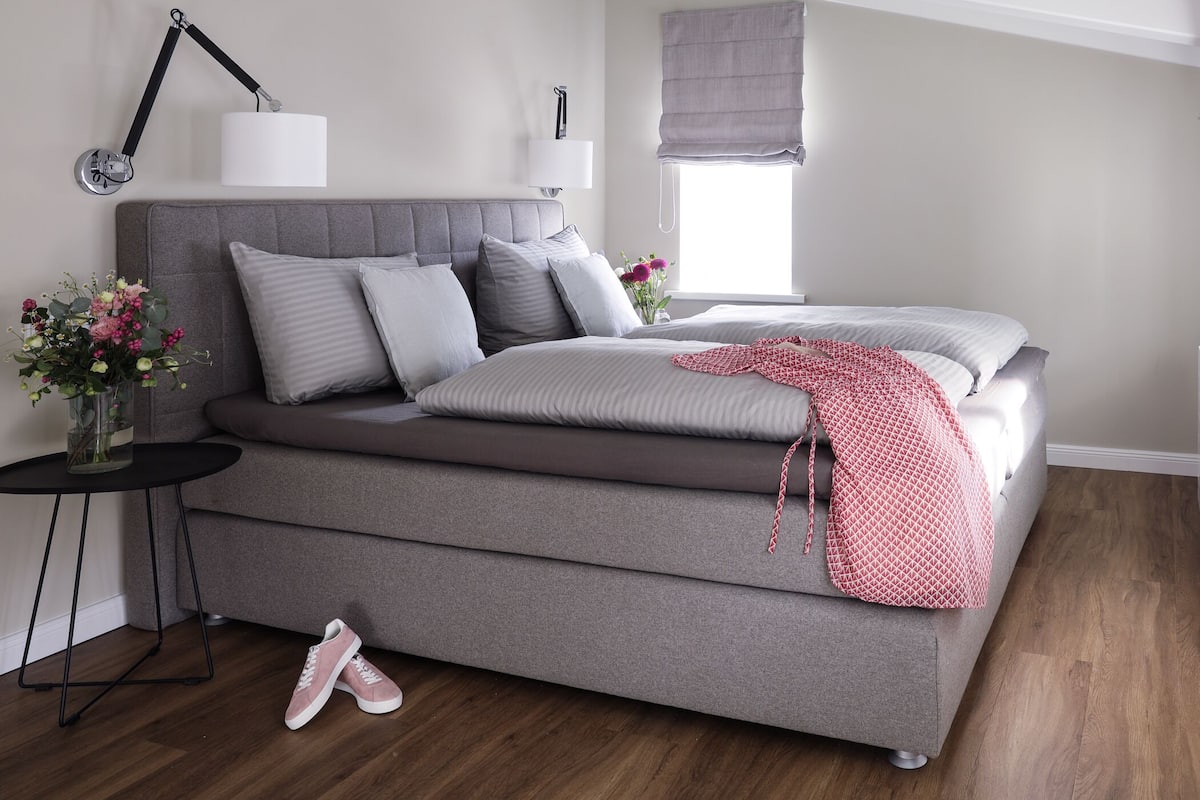 Kamin Suite (final cleaning fee 170 EUR incl) | 2 bedrooms, blackout drapes, iron/ironing board, free cribs/infant beds